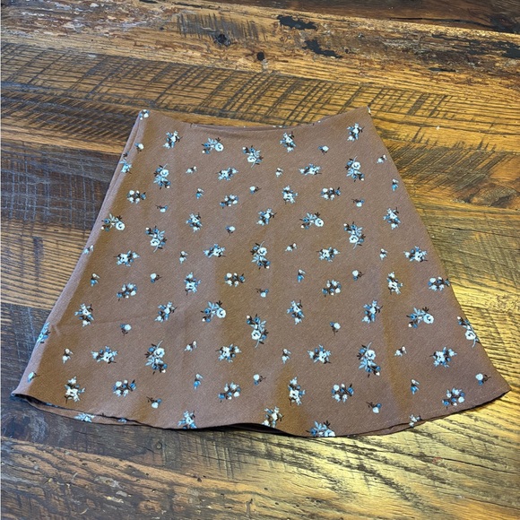 Brown & Blue Floral Mini Skirt Size 2 - Picture 8 of 10